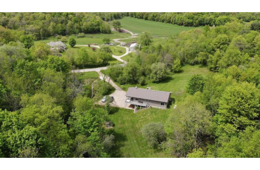 S12409 Hay Valley Rd, Ontario, WI 54639