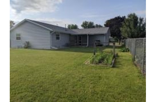 1709 Arbutus St, Janesville, WI 53546