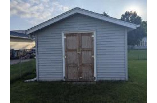 1709 Arbutus St, Janesville, WI 53546