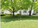 2549 White Oaks Dr, Beloit, WI 53511-2381