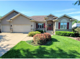 6817 Bluff Point Dr Madison, WI 53718