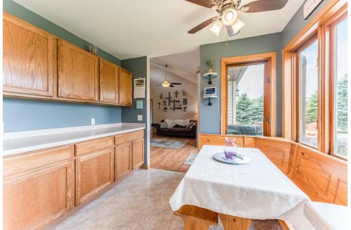 W5026 Oakland Dr, Rio, WI 53960