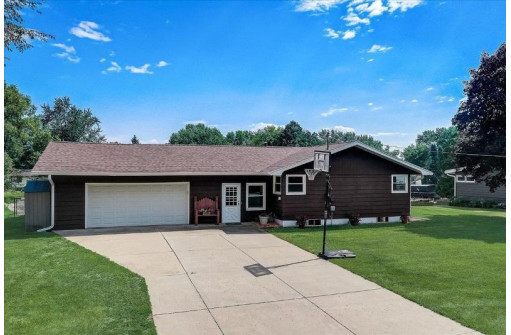 W10987 W Harmony Dr, Lodi, WI 53555