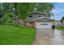 110 Twin Ln, Beaver Dam, WI 53916