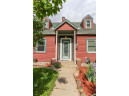 420 Juneau Ave, Mauston, WI 53948