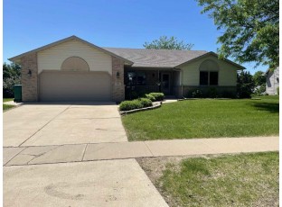 636 S 2nd St Mount Horeb, WI 53572