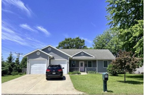 1805 E 3rd Ave, Brodhead, WI 53520