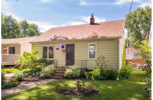 2735 Moland St, Madison, WI 53704