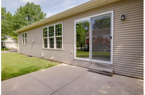 5401 Penny Ln, Madison, WI 53718