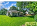 1210 Wayridge Dr, Madison, WI 53704