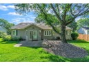 1210 Wayridge Dr, Madison, WI 53704