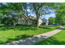 1210 Wayridge Dr, Madison, WI 53704