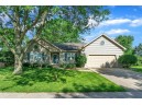 1210 Wayridge Dr, Madison, WI 53704