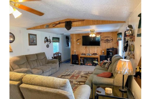 200 Stagman Ln, Bagley, WI 53801