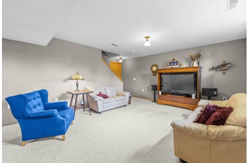 2767 Sunflower Dr, Fitchburg, WI 53711