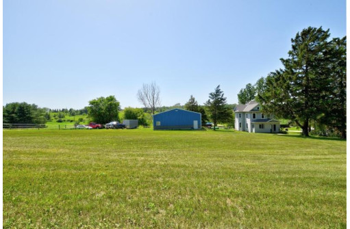 N9653 County Road J, New Glarus, WI 53516