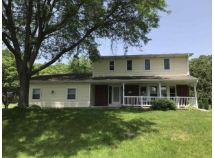 1606 Parmenter St Middleton, WI 53562