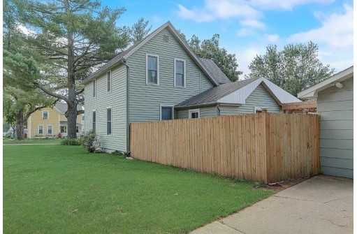 403 Franklin St, Sauk City, WI 53583