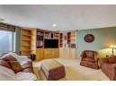 17 Maple Grove Ct, Madison, WI 53719-1545