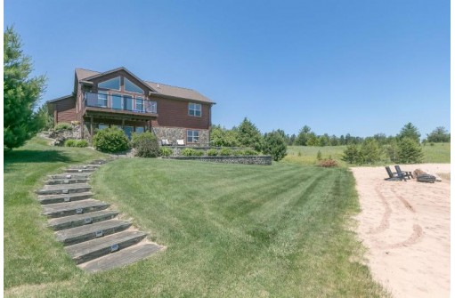 N8132 Clear Water Dr, New Lisbon, WI 53950