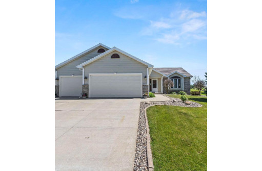 3149 Bull Run, Sun Prairie, WI 53590