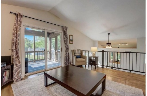 1 Spear Cir, Madison, WI 53713