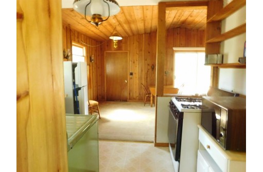 E3903 Kennedy Rd, Spring Green, WI 53588