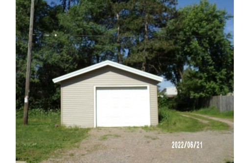 531 S Linden St, Adams, WI 53910