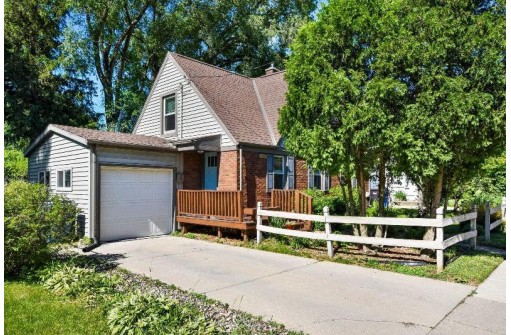 7012 South Ave, Middleton, WI 53562