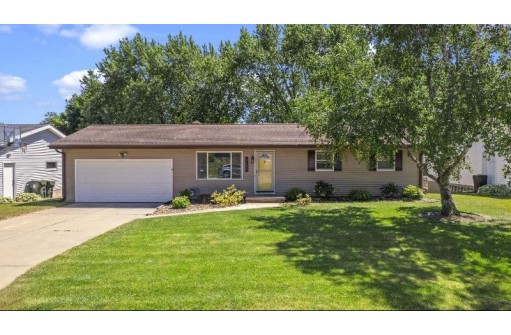 1419 Jasper Cir, Sun Prairie, WI 53590