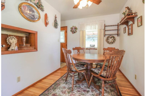 249 E Woolcock St, Jefferson, WI 53549