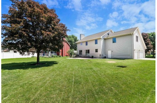 1842 Wallinford Dr, Sun Prairie, WI 53590