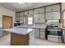 198 E Dodge St, Wyocena, WI 53969