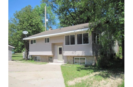 308 N Oak St, Adams, WI 53910