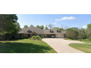 W7631 Koshkonong Lake Rd, Fort Atkinson, WI 53538