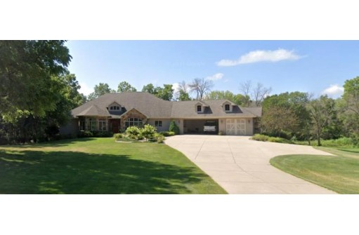 W7631 Koshkonong Lake Rd, Fort Atkinson, WI 53538