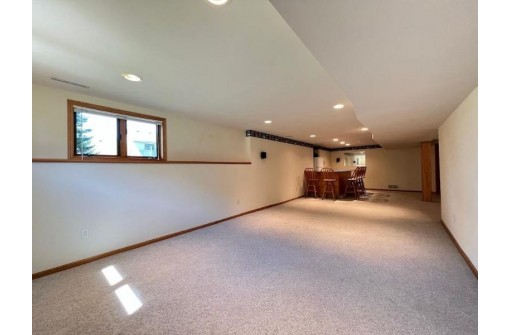 641 Windward Way, Oregon, WI 53575