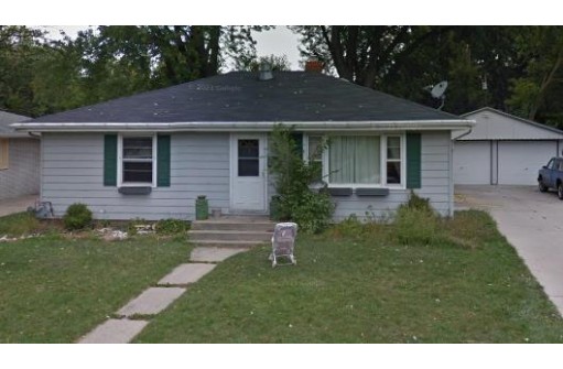 914 Wolcott St, Janesville, WI 53546