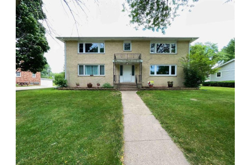 865 Columbus St, Sun Prairie, WI 53590