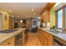 126 Nautilus Dr, Madison, WI 53705