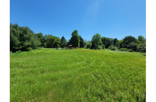 N5687 Oak Tree Acres, Princeton, WI 54968