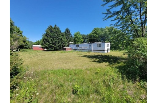 N5687 Oak Tree Acres, Princeton, WI 54968