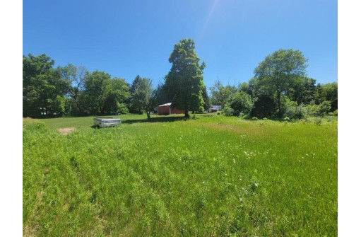 N5687 Oak Tree Acres, Princeton, WI 54968