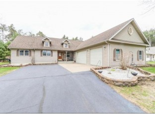 3831 Timber Valley Dr Wisconsin Rapids, WI 54494