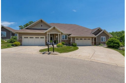 8213 Mill Creek Dr, Madison, WI 53719