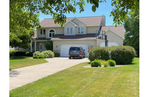 816 Turnberry Dr, Waunakee, WI 53597