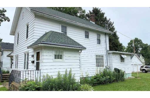 315 5th Ave, Baraboo, WI 53913