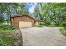 5848 Timber Ridge Tr, Fitchburg, WI 53711