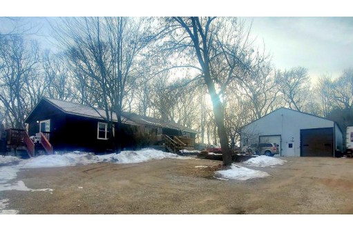 S1859 Lark Rd, Wisconsin Dells, WI 53965