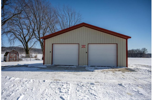 W5201 County Road O, Mauston, WI 53948